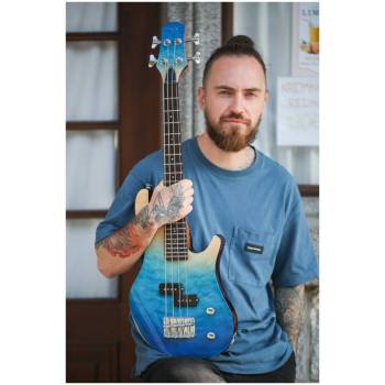 FLIGHT Mini Bass TBL - Бас-гитара уменьшенная ~ Серия Flight rock FLIGHT Mini Bass TBL - Бас-гитара уменьшенная ~ Серия Flight rock